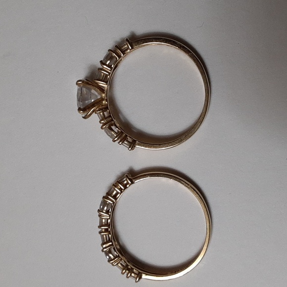 14k Solid Yellow Gold Simulated Diamond Set - Picture 6 of 9